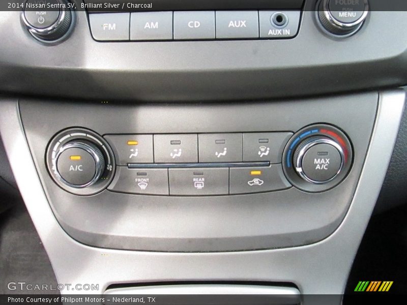 Brilliant Silver / Charcoal 2014 Nissan Sentra SV