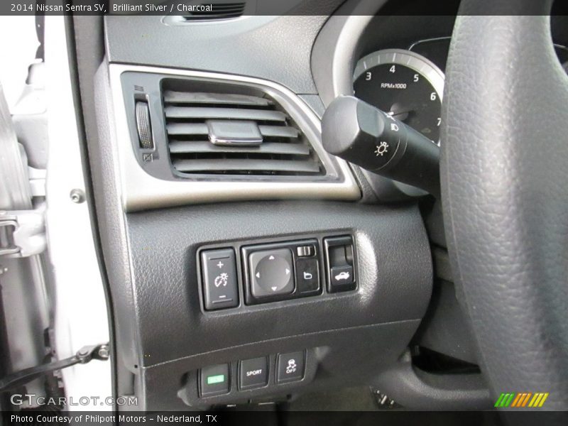 Brilliant Silver / Charcoal 2014 Nissan Sentra SV