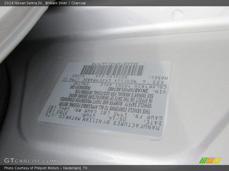 Brilliant Silver / Charcoal 2014 Nissan Sentra SV