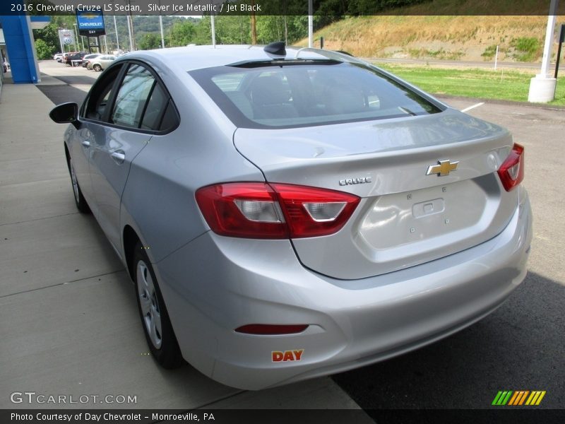 Silver Ice Metallic / Jet Black 2016 Chevrolet Cruze LS Sedan