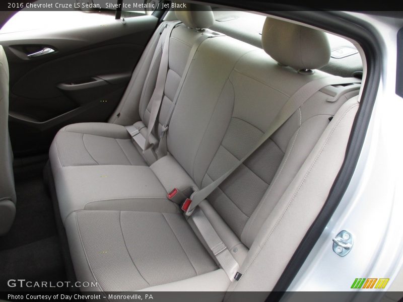 Silver Ice Metallic / Jet Black 2016 Chevrolet Cruze LS Sedan