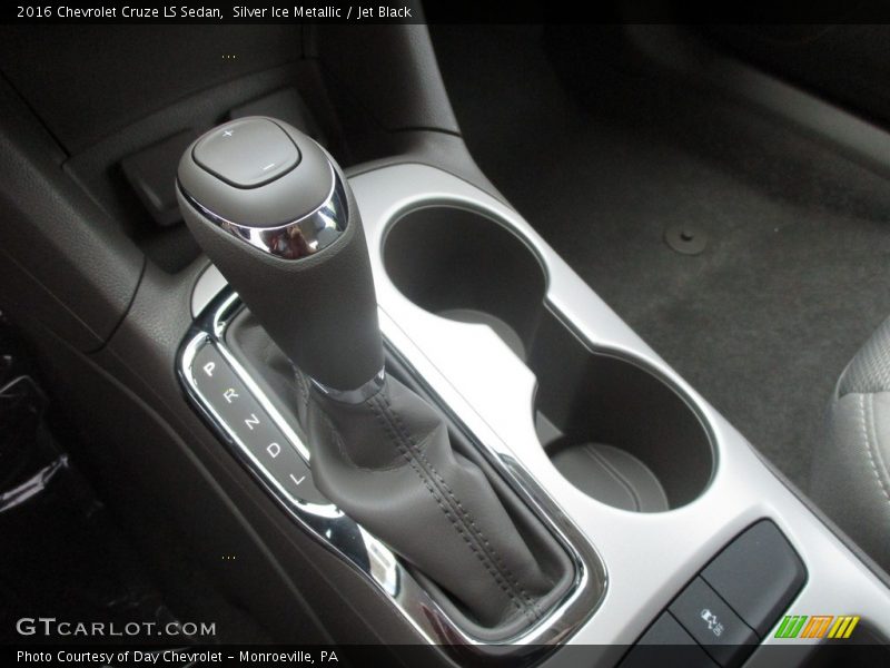 Silver Ice Metallic / Jet Black 2016 Chevrolet Cruze LS Sedan