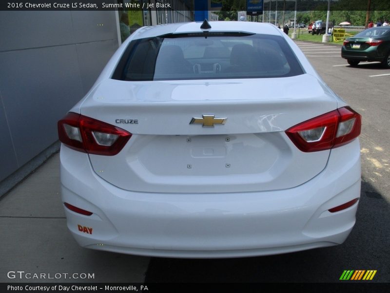 Summit White / Jet Black 2016 Chevrolet Cruze LS Sedan