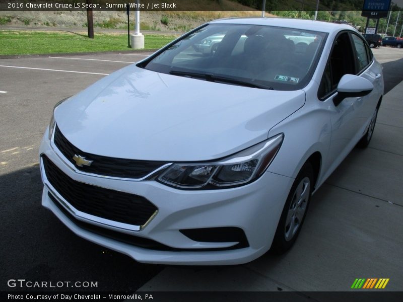 Summit White / Jet Black 2016 Chevrolet Cruze LS Sedan