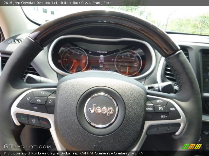 Brilliant Black Crystal Pearl / Black 2016 Jeep Cherokee Overland 4x4