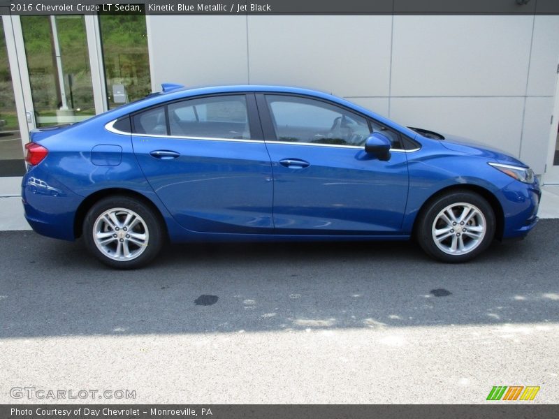 Kinetic Blue Metallic / Jet Black 2016 Chevrolet Cruze LT Sedan