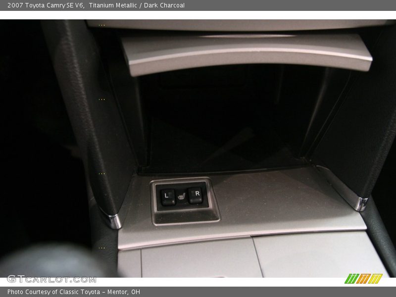 Titanium Metallic / Dark Charcoal 2007 Toyota Camry SE V6