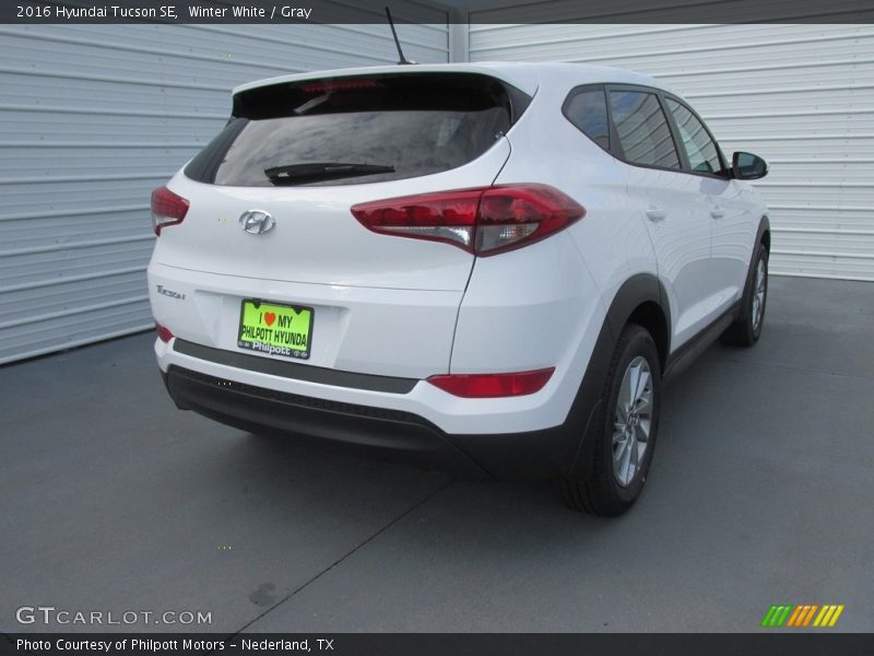 Winter White / Gray 2016 Hyundai Tucson SE