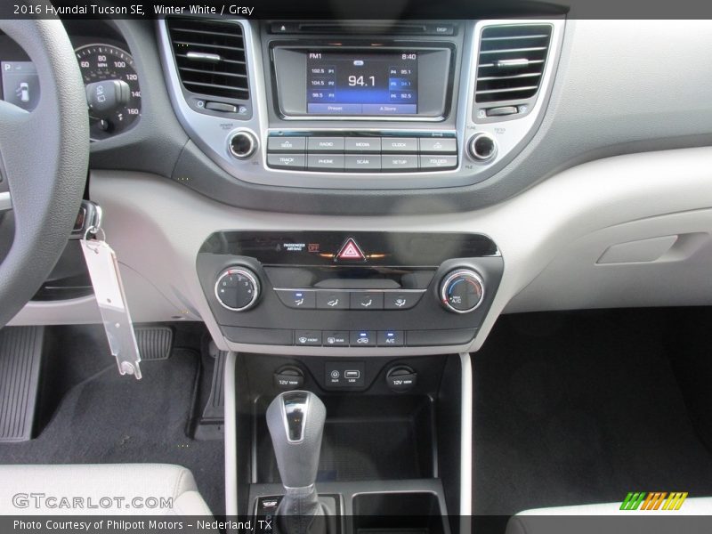 Winter White / Gray 2016 Hyundai Tucson SE