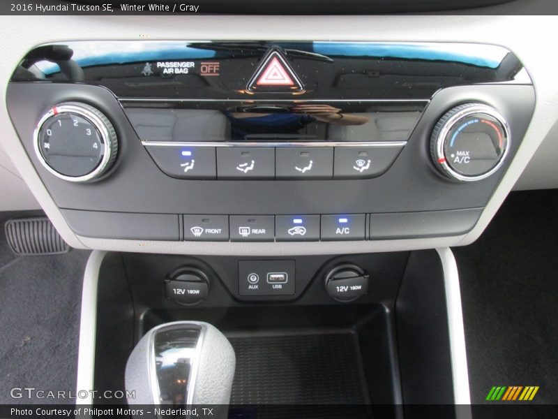 Winter White / Gray 2016 Hyundai Tucson SE