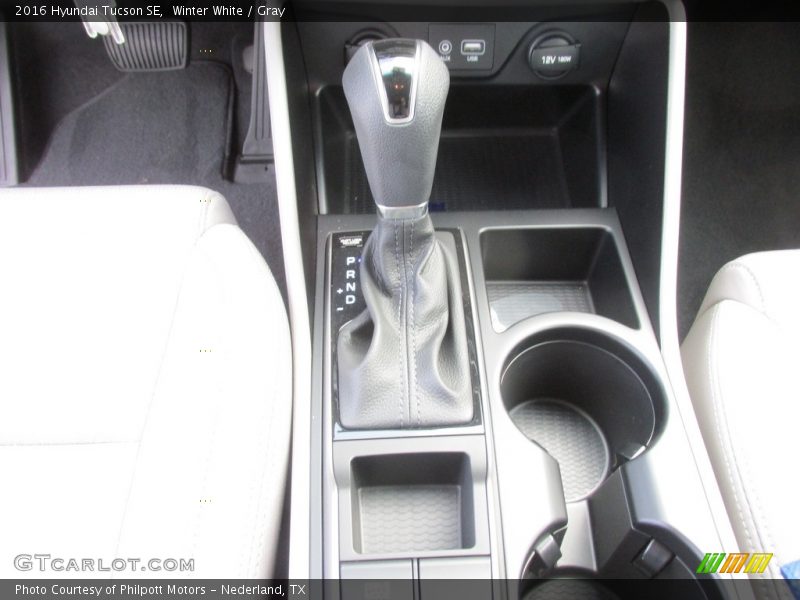 Winter White / Gray 2016 Hyundai Tucson SE