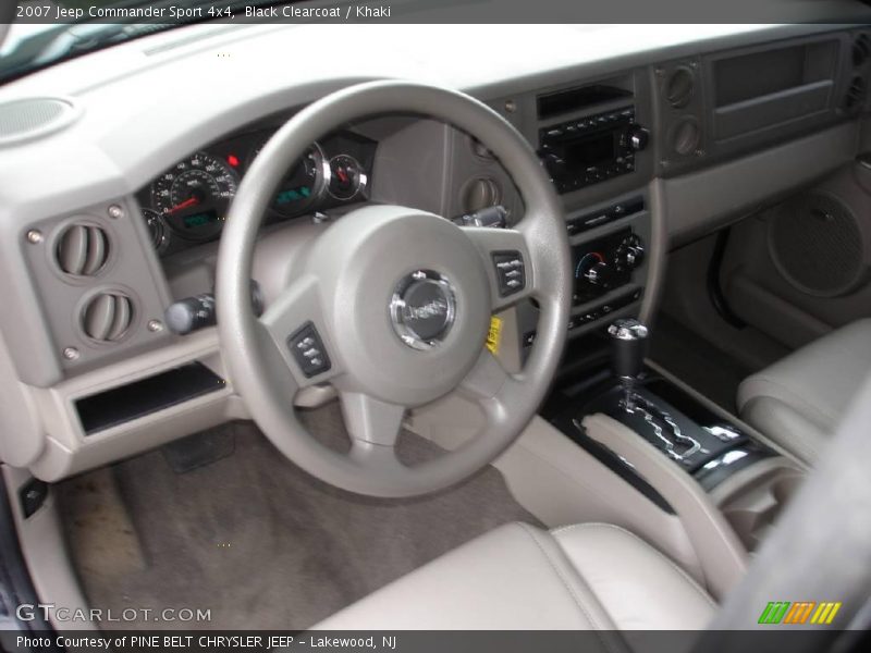 Black Clearcoat / Khaki 2007 Jeep Commander Sport 4x4