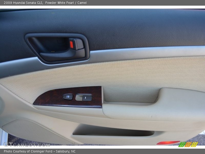 Powder White Pearl / Camel 2009 Hyundai Sonata GLS