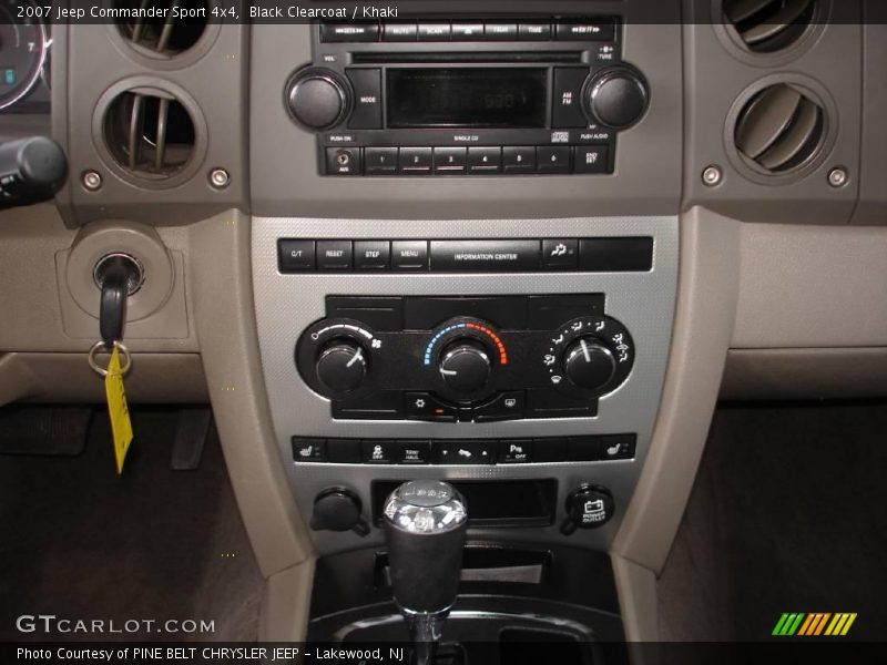 Black Clearcoat / Khaki 2007 Jeep Commander Sport 4x4