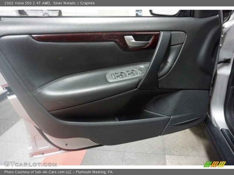 Silver Metallic / Graphite 2002 Volvo S60 2.4T AWD