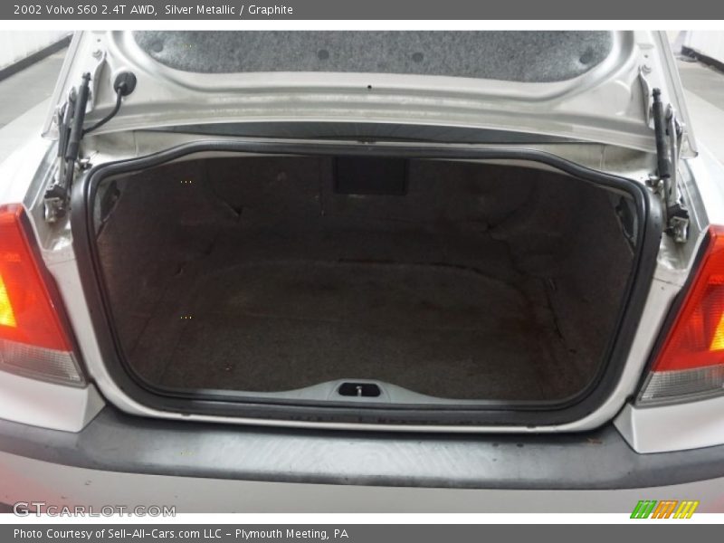Silver Metallic / Graphite 2002 Volvo S60 2.4T AWD