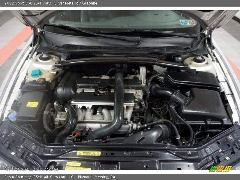 Silver Metallic / Graphite 2002 Volvo S60 2.4T AWD