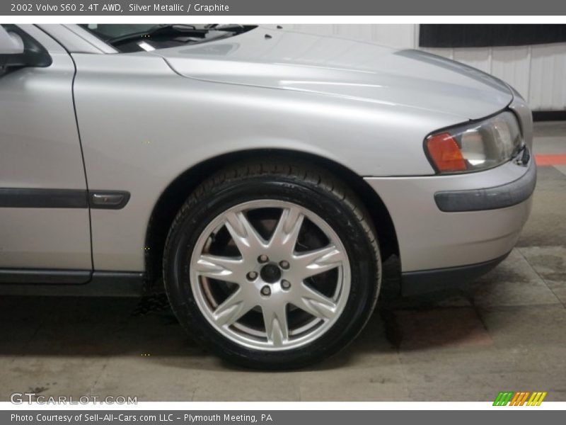 Silver Metallic / Graphite 2002 Volvo S60 2.4T AWD