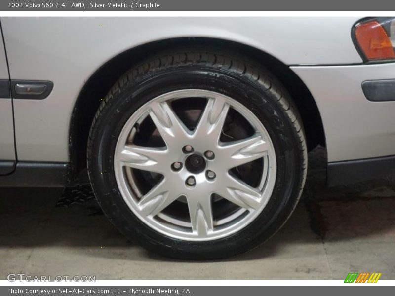 Silver Metallic / Graphite 2002 Volvo S60 2.4T AWD