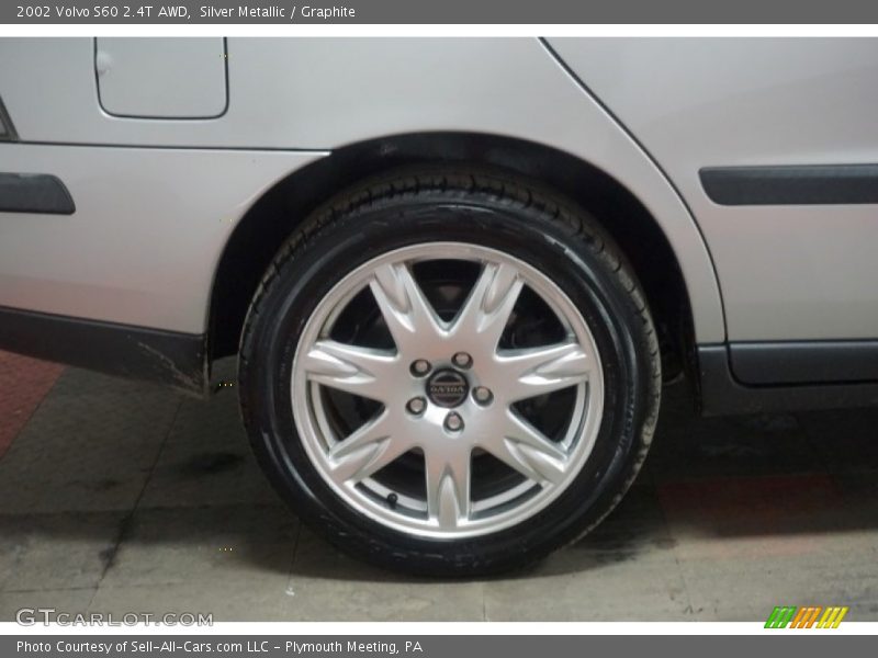 Silver Metallic / Graphite 2002 Volvo S60 2.4T AWD