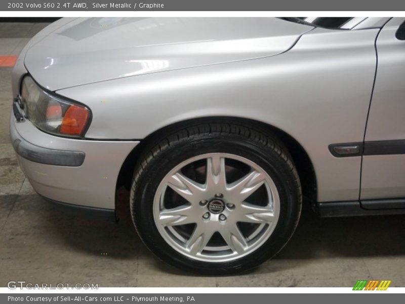Silver Metallic / Graphite 2002 Volvo S60 2.4T AWD