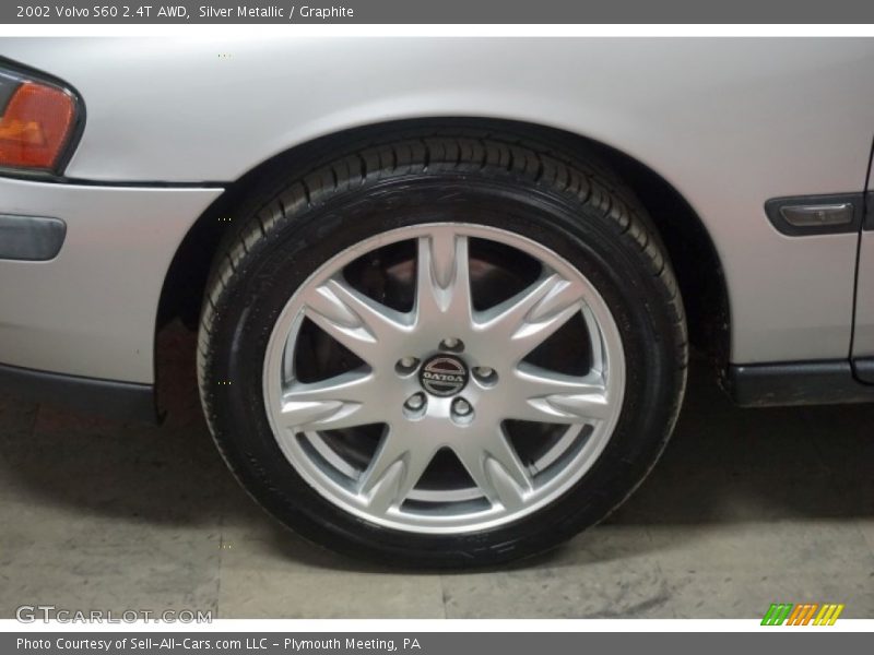 Silver Metallic / Graphite 2002 Volvo S60 2.4T AWD