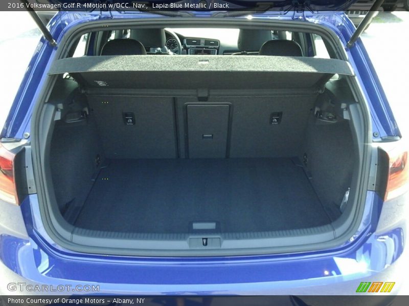  2016 Golf R 4Motion w/DCC. Nav. Trunk