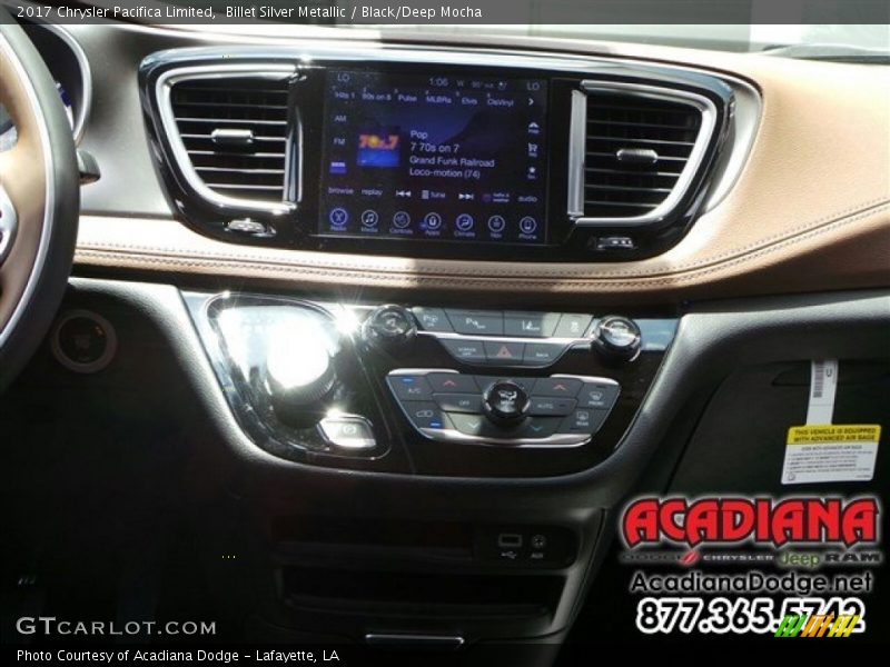 Billet Silver Metallic / Black/Deep Mocha 2017 Chrysler Pacifica Limited
