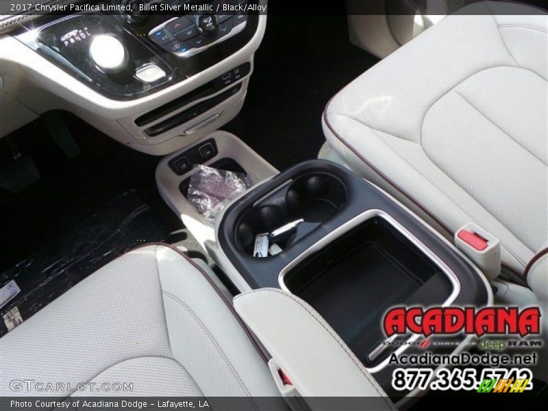Billet Silver Metallic / Black/Alloy 2017 Chrysler Pacifica Limited