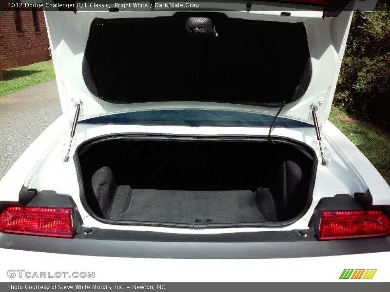Bright White / Dark Slate Gray 2012 Dodge Challenger R/T Classic