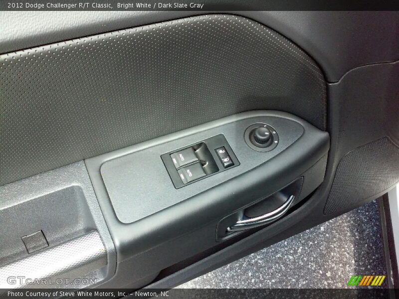 Bright White / Dark Slate Gray 2012 Dodge Challenger R/T Classic