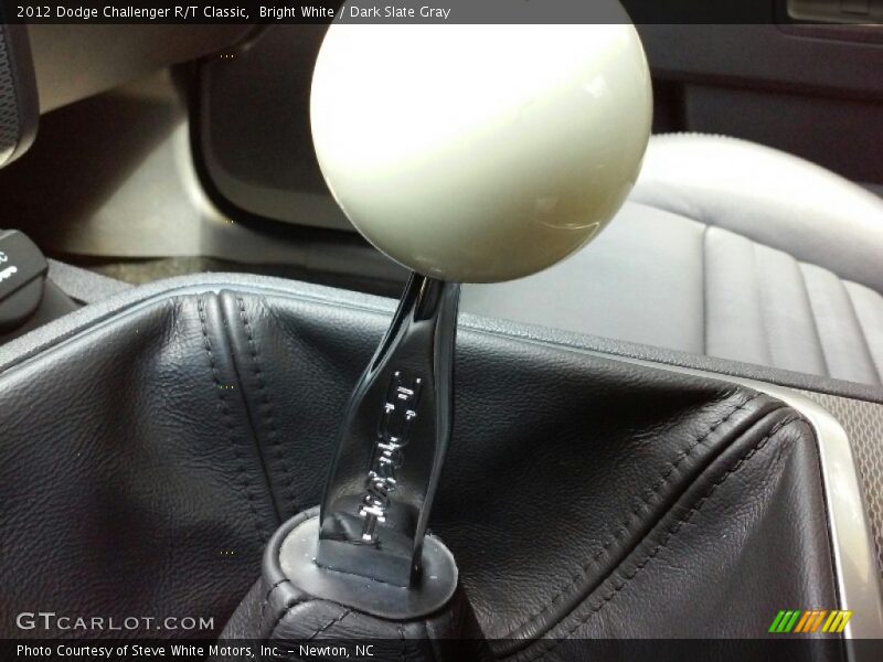 Bright White / Dark Slate Gray 2012 Dodge Challenger R/T Classic