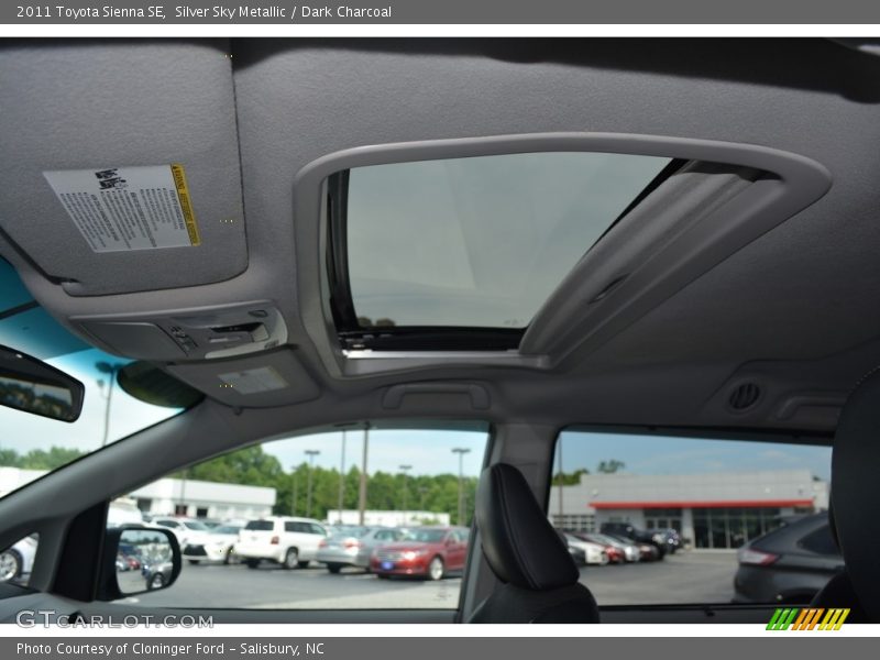 Silver Sky Metallic / Dark Charcoal 2011 Toyota Sienna SE