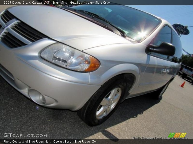 Bright Silver Metallic / Medium Slate Gray 2005 Dodge Grand Caravan SXT