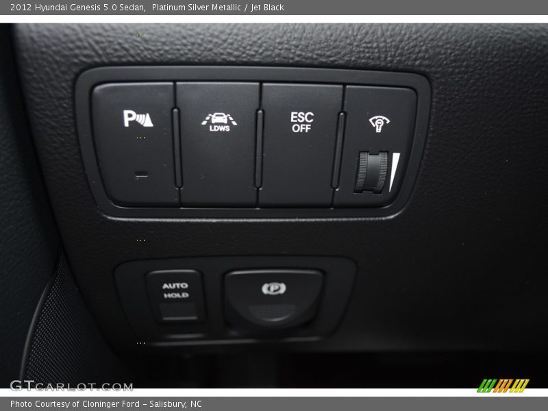 Platinum Silver Metallic / Jet Black 2012 Hyundai Genesis 5.0 Sedan