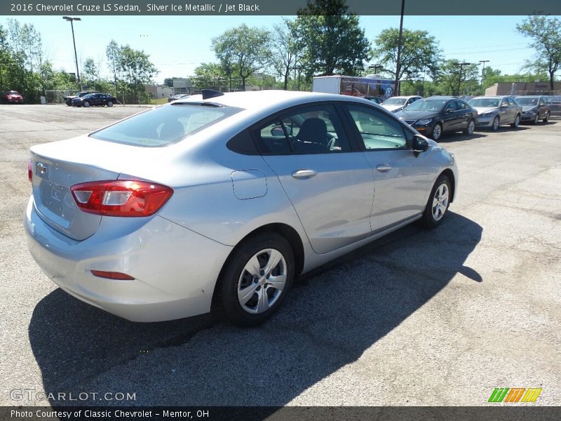 Silver Ice Metallic / Jet Black 2016 Chevrolet Cruze LS Sedan