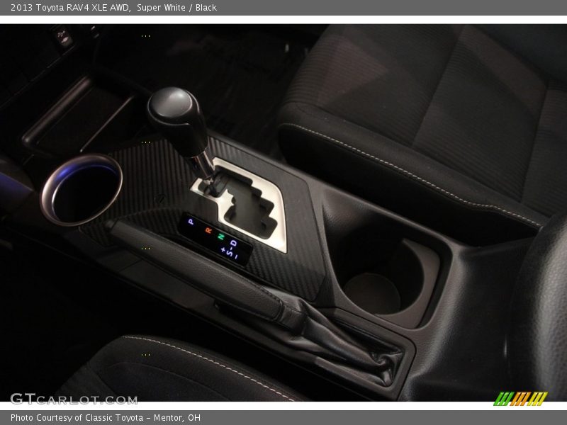 Super White / Black 2013 Toyota RAV4 XLE AWD