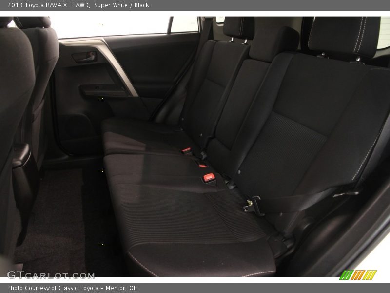 Super White / Black 2013 Toyota RAV4 XLE AWD