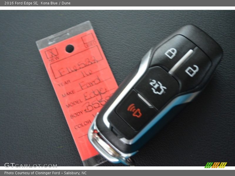 Kona Blue / Dune 2016 Ford Edge SE