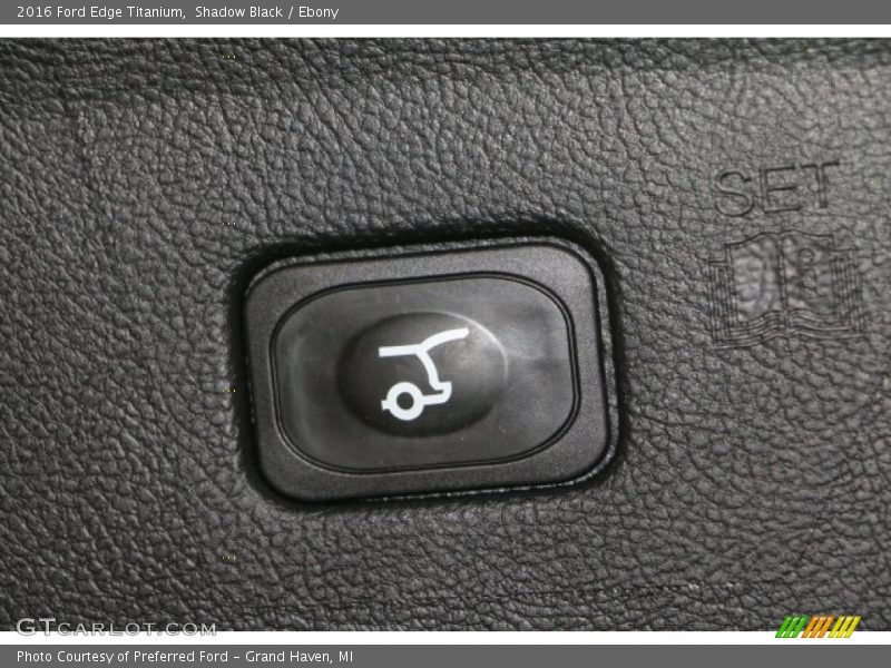Shadow Black / Ebony 2016 Ford Edge Titanium