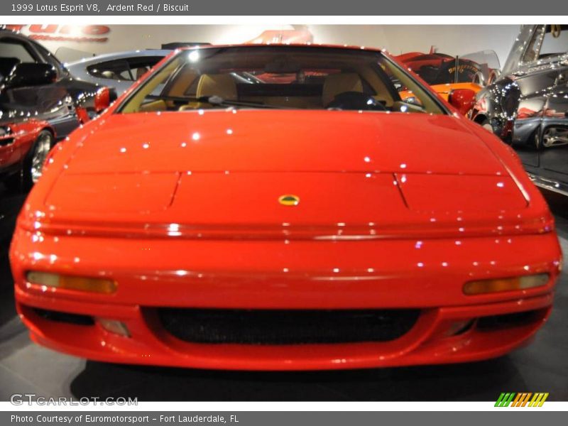 Ardent Red / Biscuit 1999 Lotus Esprit V8