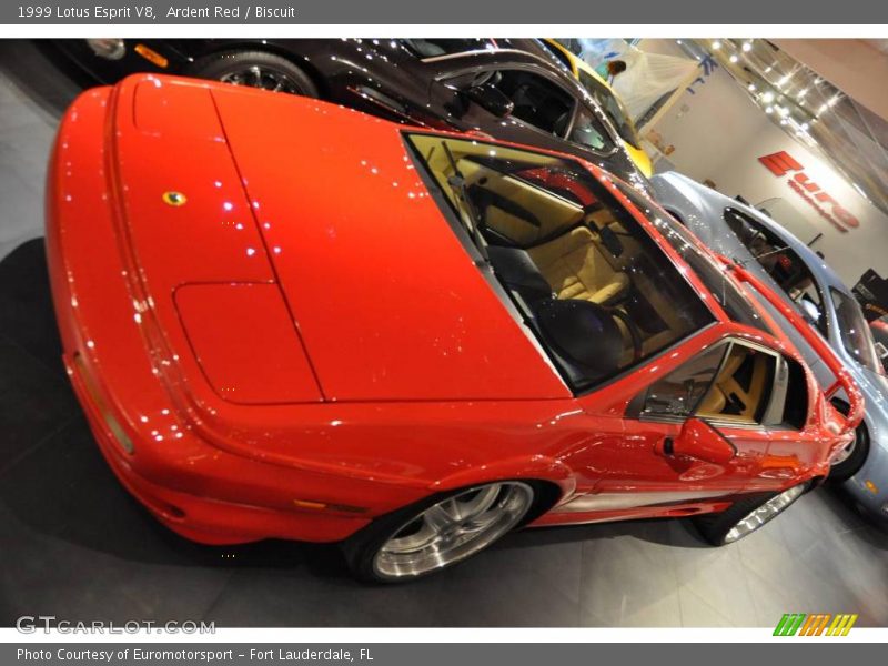 Ardent Red / Biscuit 1999 Lotus Esprit V8