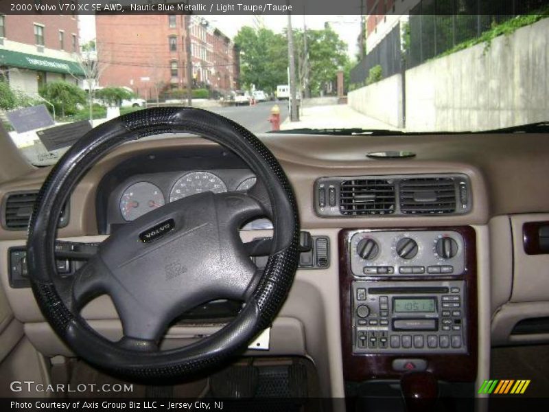 Nautic Blue Metallic / Light Taupe/Taupe 2000 Volvo V70 XC SE AWD