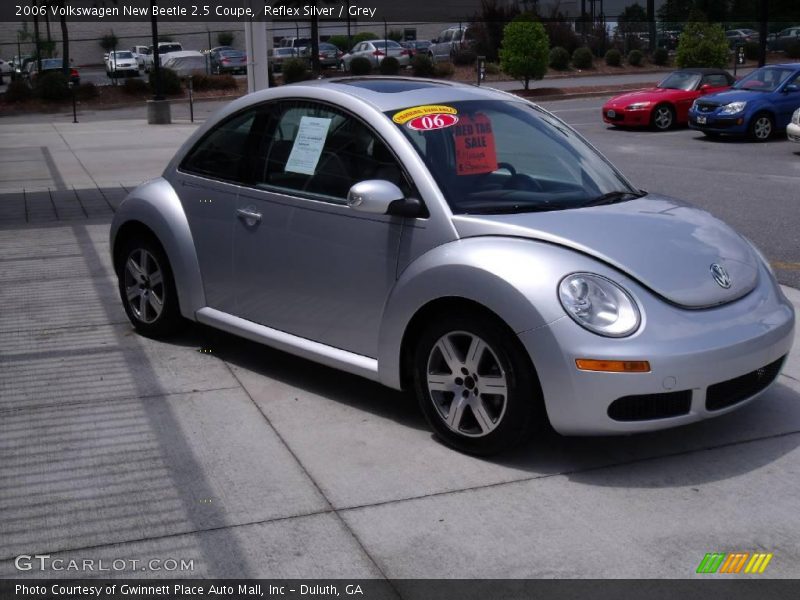 Reflex Silver / Grey 2006 Volkswagen New Beetle 2.5 Coupe