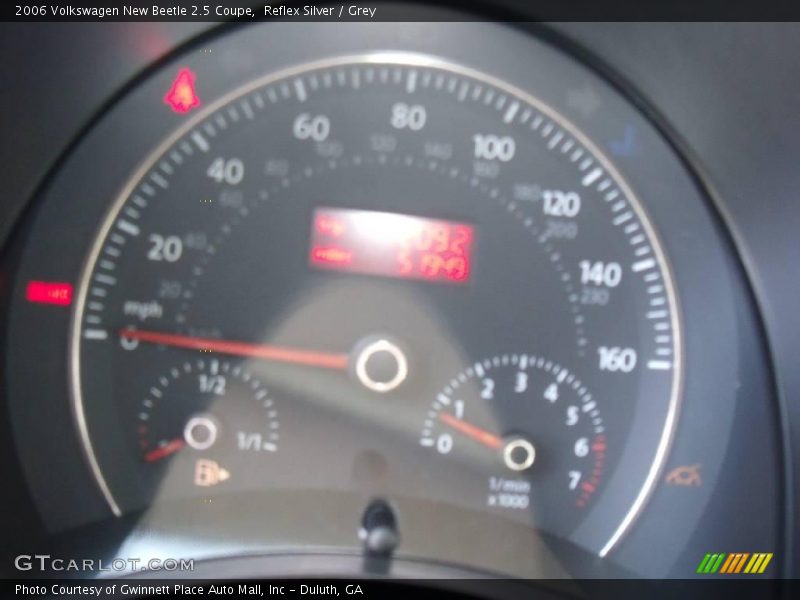 Reflex Silver / Grey 2006 Volkswagen New Beetle 2.5 Coupe