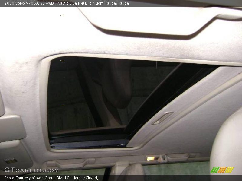 Nautic Blue Metallic / Light Taupe/Taupe 2000 Volvo V70 XC SE AWD