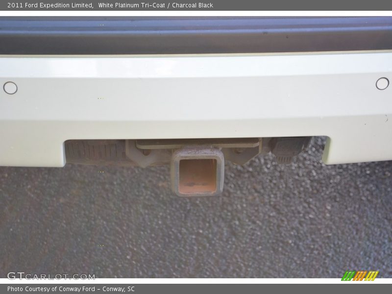 White Platinum Tri-Coat / Charcoal Black 2011 Ford Expedition Limited