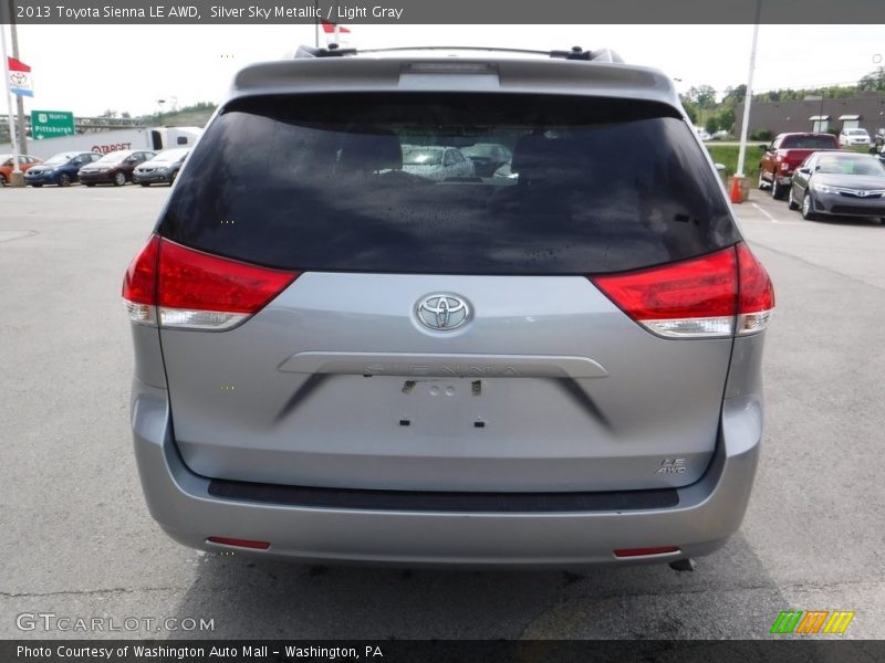 Silver Sky Metallic / Light Gray 2013 Toyota Sienna LE AWD