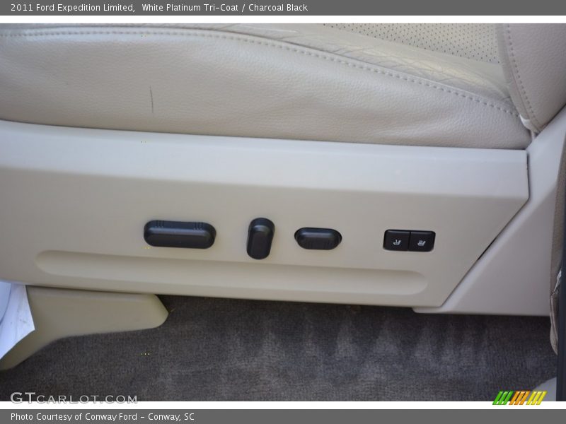 White Platinum Tri-Coat / Charcoal Black 2011 Ford Expedition Limited