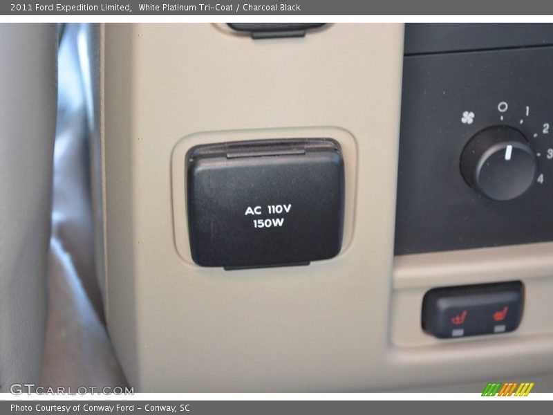 White Platinum Tri-Coat / Charcoal Black 2011 Ford Expedition Limited